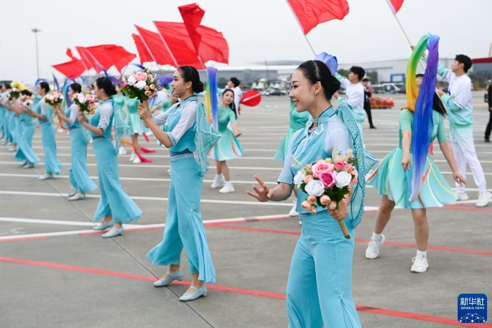 噢门银河国际